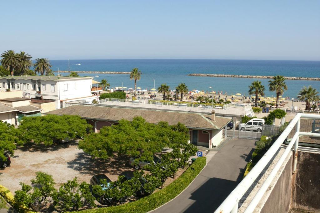 Hotel Villa San Giuseppe San Bartolomeo Al Mare Dış mekan fotoğraf