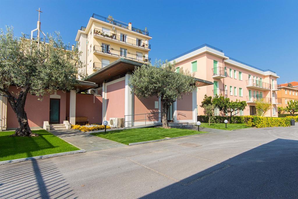 Hotel Villa San Giuseppe San Bartolomeo Al Mare Dış mekan fotoğraf