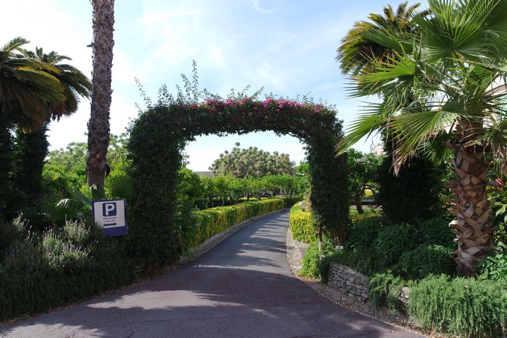 Hotel Villa San Giuseppe San Bartolomeo Al Mare Dış mekan fotoğraf